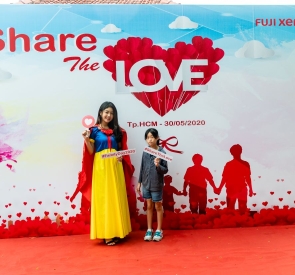 FUJI XEROX - SHARE THE LOVE