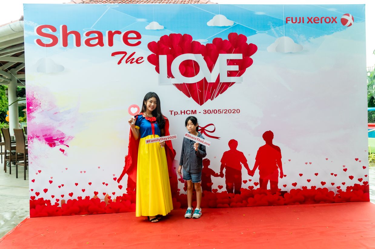 FUJI XEROX - SHARE THE LOVE