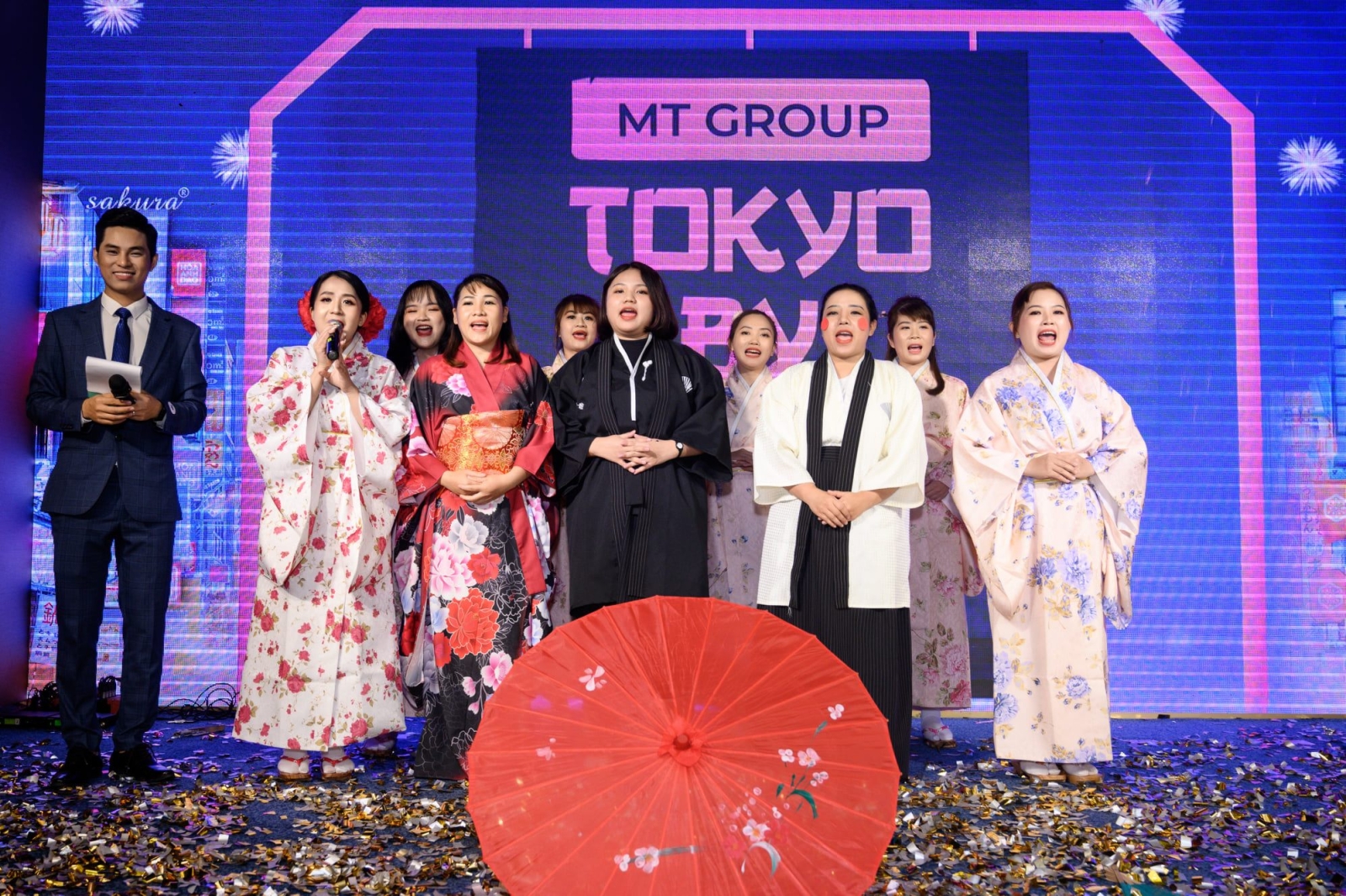 MT GROUP - TOKYO BY NIGHT