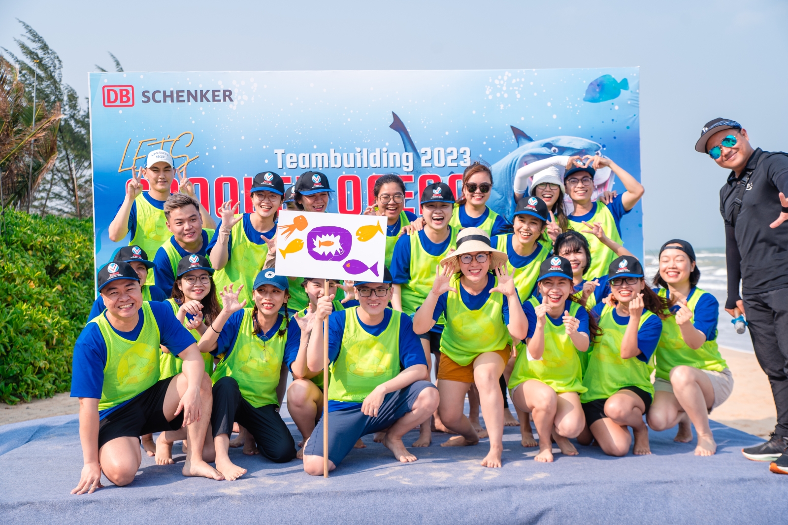 DB SCHENKER - LETS CONQUER OCEAN 