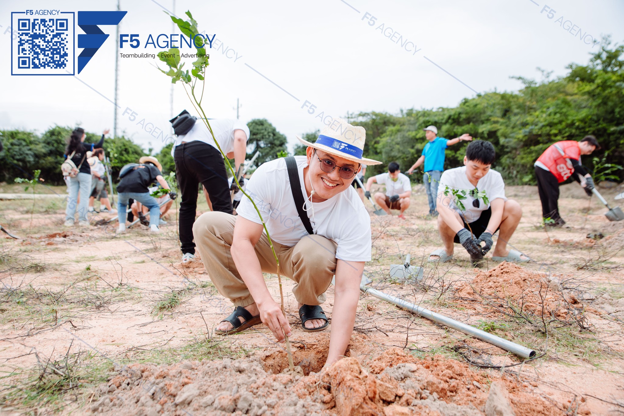 CHƯƠNG TRÌNH XANH "TRỒNG CÂY GÂY RỪNG" TẠI VƯỜN QUỐC GIA NÚI CHÚA